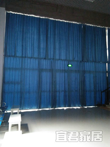湖大游泳館門廳實(shí)拍 湖大游泳館門廳實(shí)拍